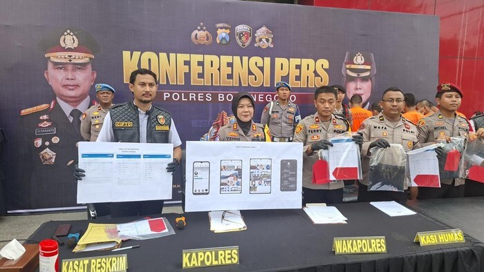 Pria di Bojonegoro Tertipu Cinta Palsu di Facebook, Uang Rp24,35 Juta Raib