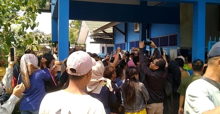 Warga Geruduk SDN 1 Kebondalem Pemalang, Resah Usai Siswa Meninggal Diduga Jadi Korban Perundungan