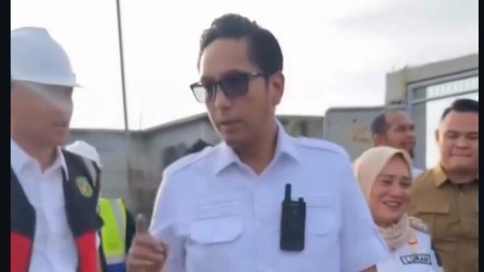 Viral Timpali ‘Cie Curhat’ Saat Warga Ngadu Lampu Jalan ke Wali Kota, Lurah Paya Pasir Diperiksa Inspektorat